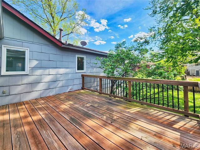 1938 Riverwood Trails Drive, Hazelwood, MO 63031
