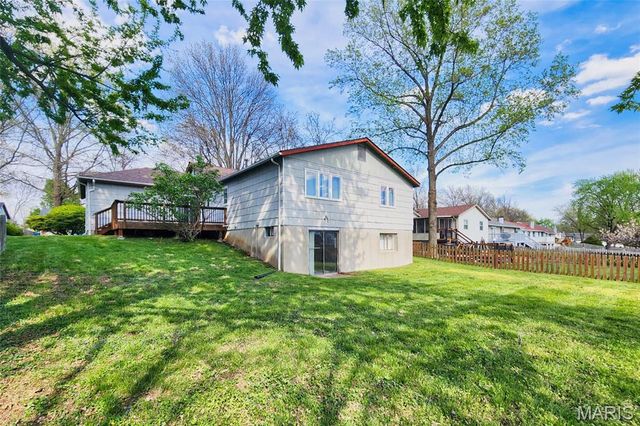 1938 Riverwood Trails Drive, Hazelwood, MO 63031