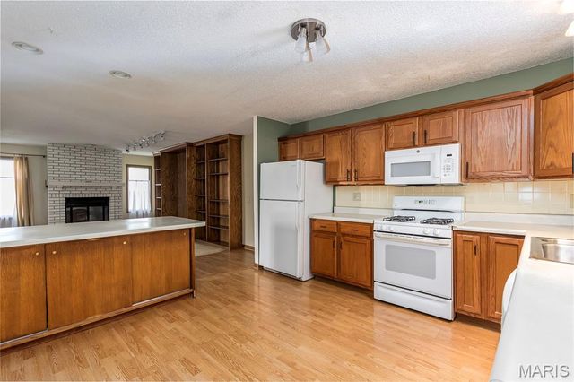 1938 Riverwood Trails Drive, Hazelwood, MO 63031