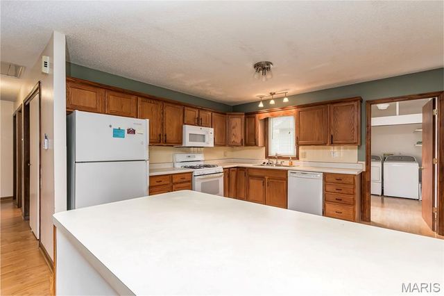 1938 Riverwood Trails Drive, Hazelwood, MO 63031