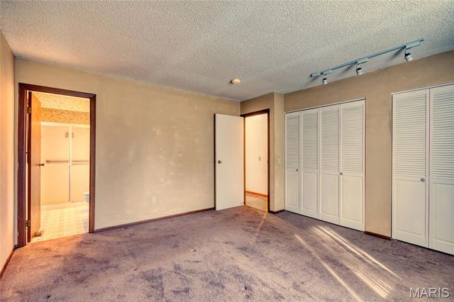 1938 Riverwood Trails Drive, Hazelwood, MO 63031