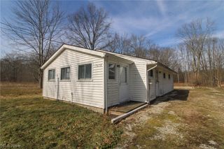 17638 Laurel Avenue, Lake Milton, OH 44429