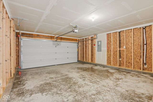 1947 White Oak Lane, Shelbyville, IN 46176
