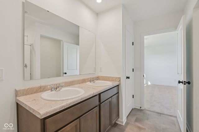 1947 White Oak Lane, Shelbyville, IN 46176