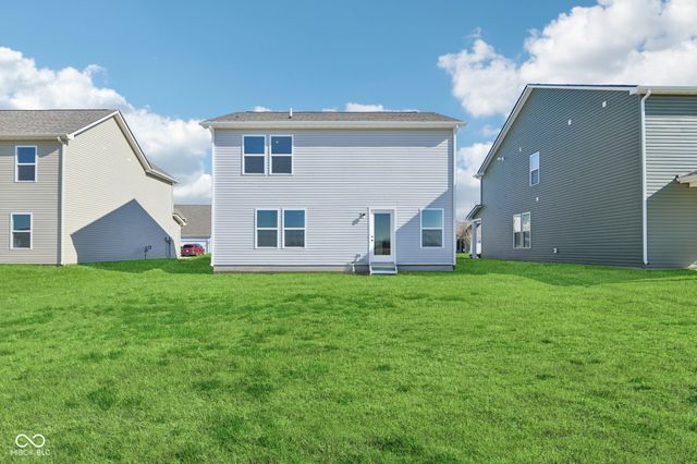 1947 White Oak Lane, Shelbyville, IN 46176