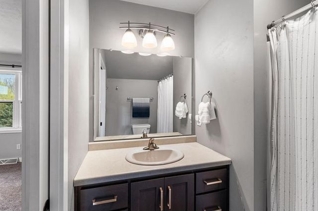 1108 HEYERDAHL HEIGHTS, Hobart, WI 54115
