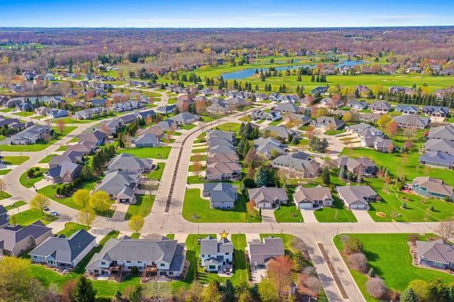 1108 HEYERDAHL HEIGHTS, Hobart, WI 54115