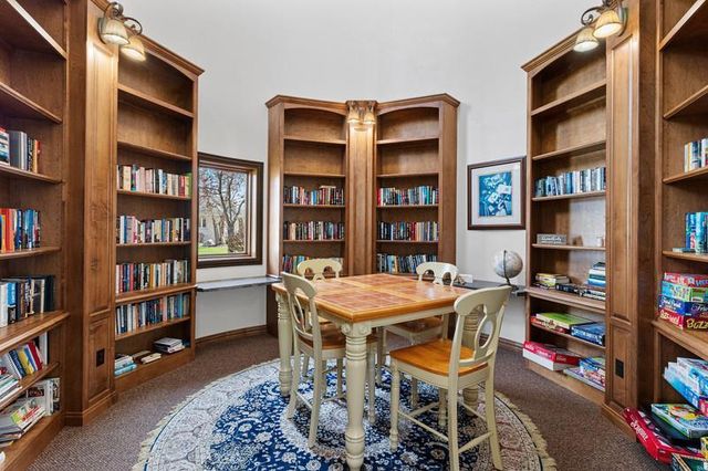 1108 HEYERDAHL HEIGHTS, Hobart, WI 54115