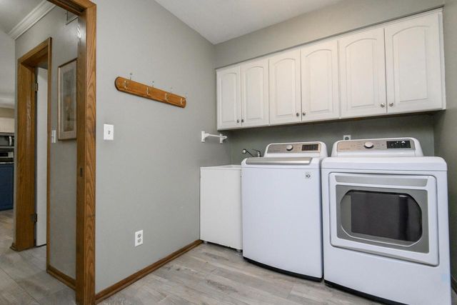 18385 Heathway LANE, Brookfield, WI 53045