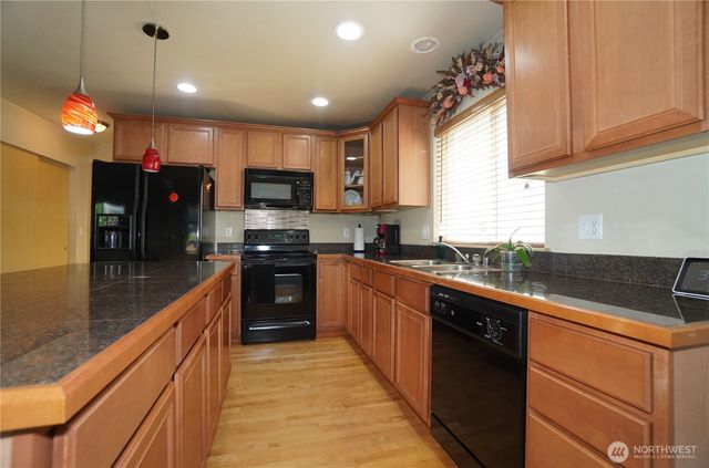 16034 SE 254th Street, Covington, WA 98042