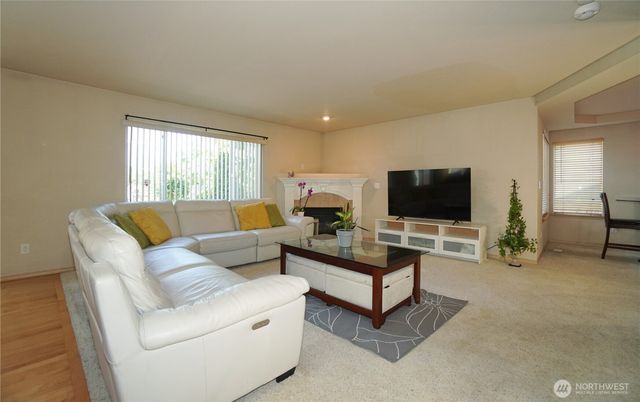 16034 SE 254th Street, Covington, WA 98042