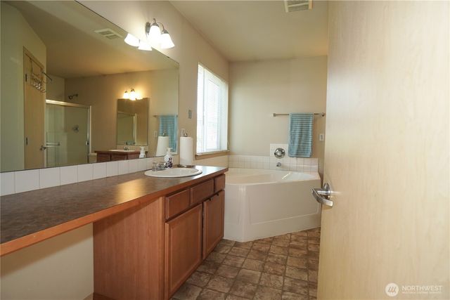 16034 SE 254th Street, Covington, WA 98042