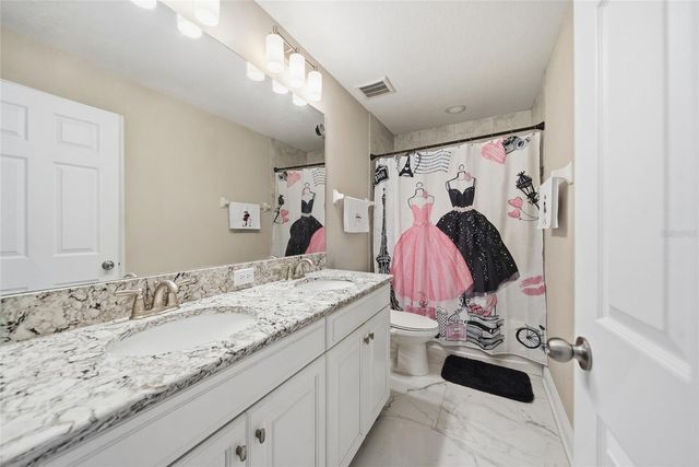 31646 COLADA DRIFT WAY, Wesley Chapel, FL 33545