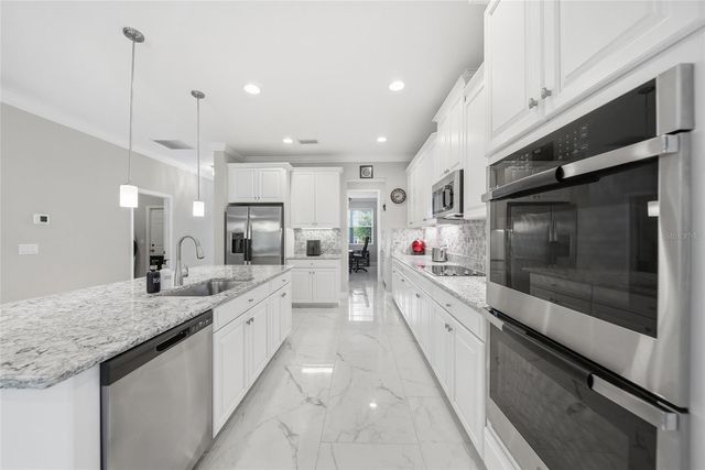 31646 COLADA DRIFT WAY, Wesley Chapel, FL 33545