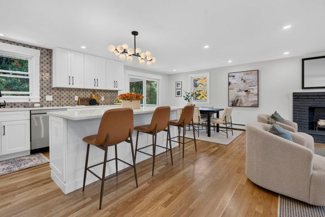 8 Carriage Drive, Acton, MA 01720