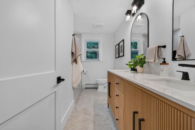 8 Carriage Drive, Acton, MA 01720