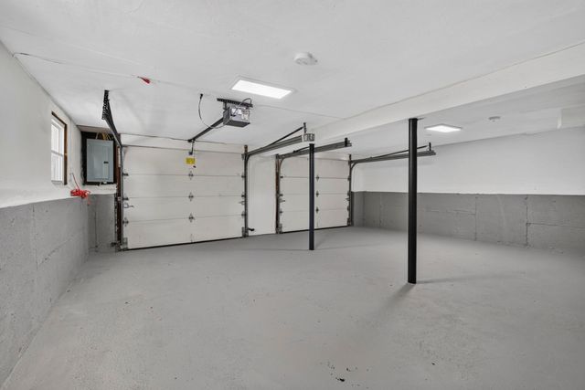 8 Carriage Drive, Acton, MA 01720