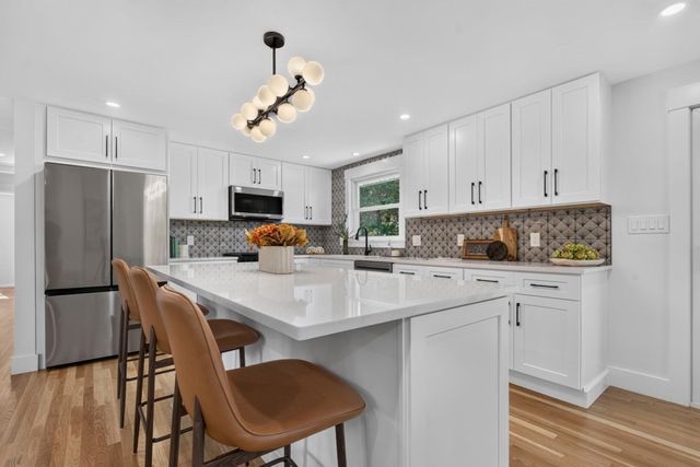 8 Carriage Drive, Acton, MA 01720