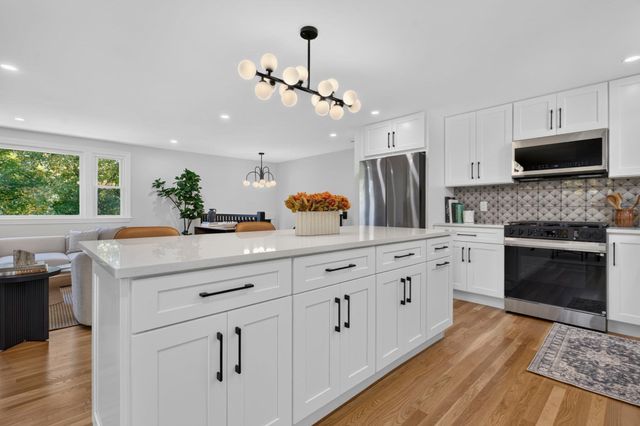 8 Carriage Drive, Acton, MA 01720
