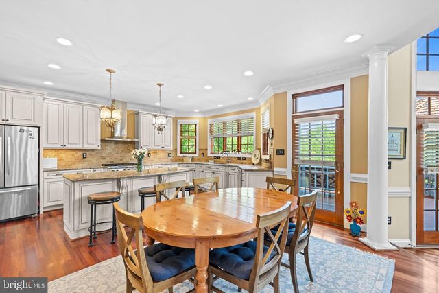 5452 CHANDLEY FARM CIR, Centreville, VA 20120