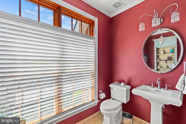 5452 CHANDLEY FARM CIR, Centreville, VA 20120