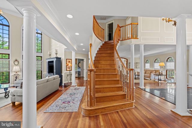 5452 CHANDLEY FARM CIR, Centreville, VA 20120