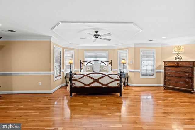 5452 CHANDLEY FARM CIR, Centreville, VA 20120
