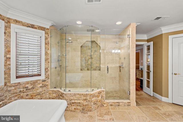 5452 CHANDLEY FARM CIR, Centreville, VA 20120