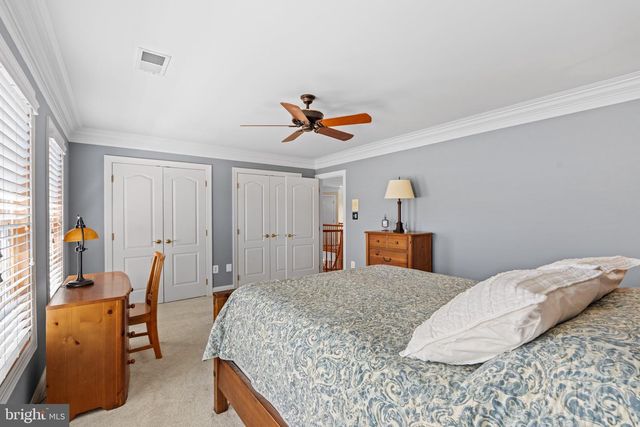 5452 CHANDLEY FARM CIR, Centreville, VA 20120