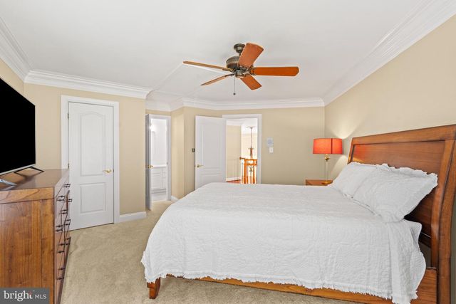 5452 CHANDLEY FARM CIR, Centreville, VA 20120
