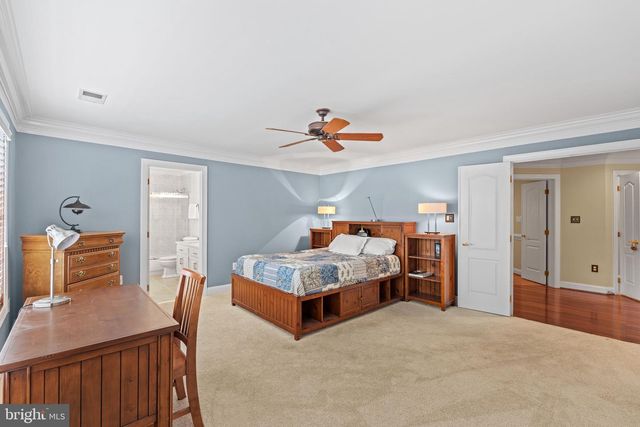 5452 CHANDLEY FARM CIR, Centreville, VA 20120