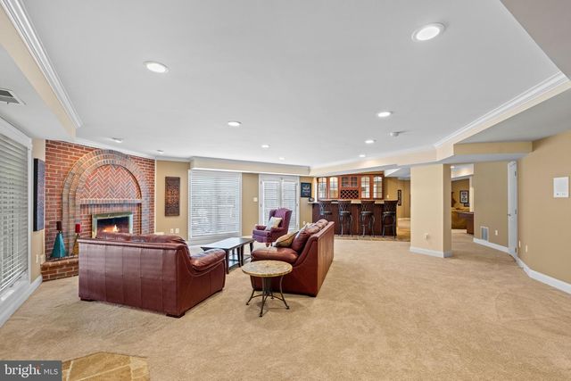 5452 CHANDLEY FARM CIR, Centreville, VA 20120