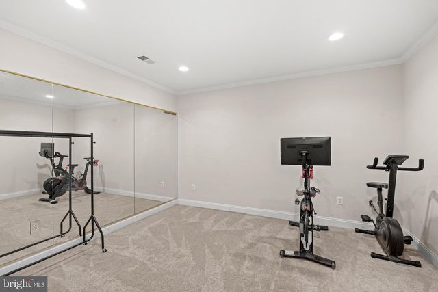 5452 CHANDLEY FARM CIR, Centreville, VA 20120