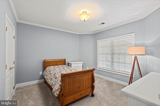5452 CHANDLEY FARM CIR, Centreville, VA 20120