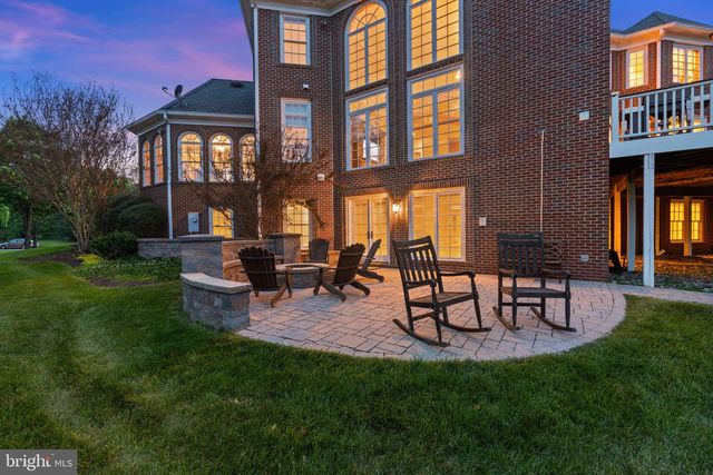 5452 CHANDLEY FARM CIR, Centreville, VA 20120