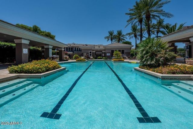 15221 N CLUBGATE Drive 2057, Scottsdale, AZ 85254