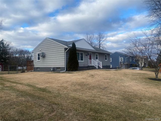 34 Ambassador Lane, Newburgh, NY 12550