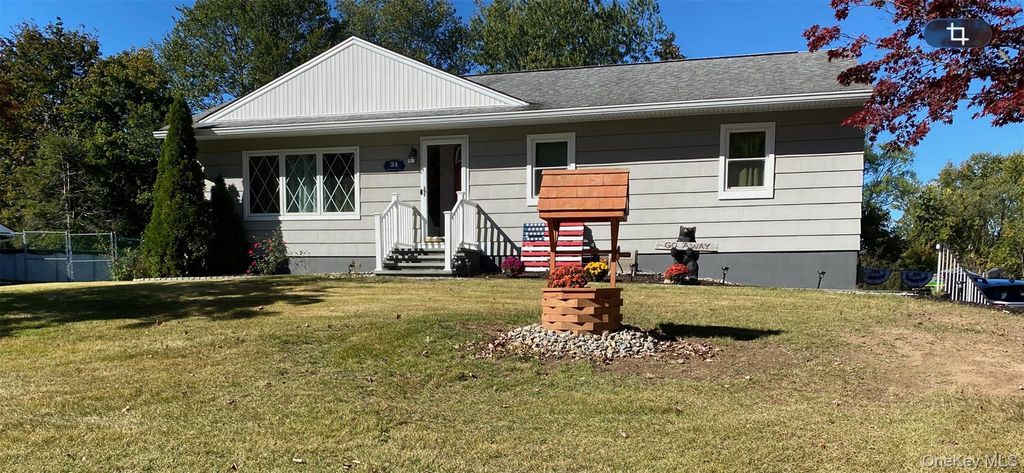 34 Ambassador Lane, Newburgh, NY 12550