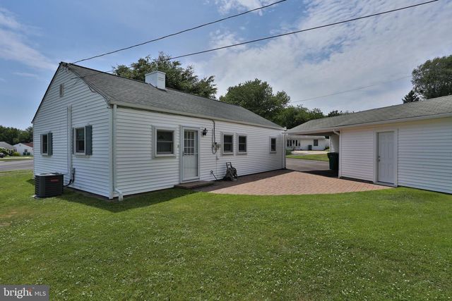 100 BEDFORD RD, Fairless Hills, PA 19030