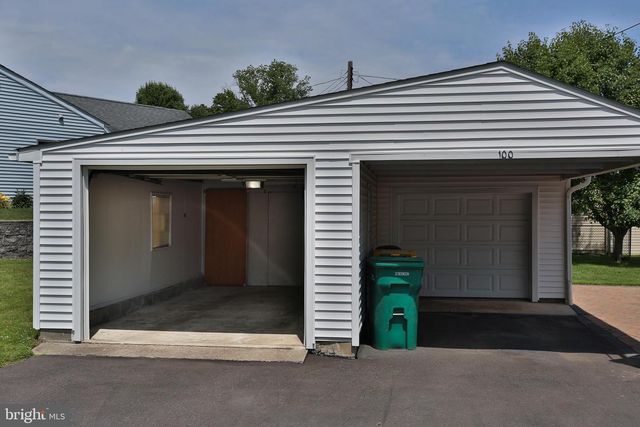 100 BEDFORD RD, Fairless Hills, PA 19030