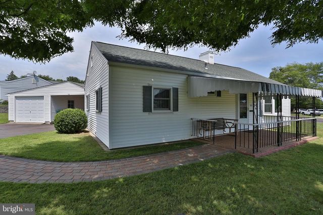100 BEDFORD RD, Fairless Hills, PA 19030