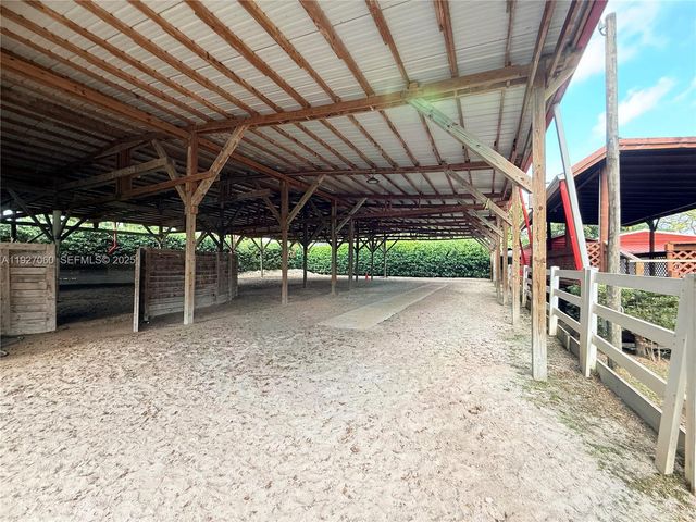 5877 SW 123rd Ave Main, Miami, FL 33183