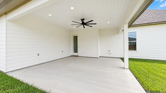 7025 Ardennes Dr, Baton Rouge, LA 70820