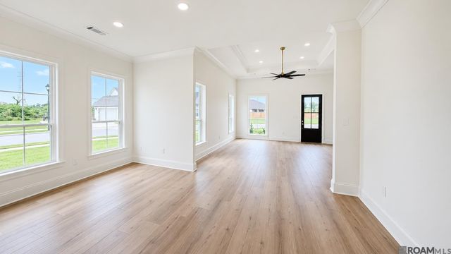 7025 Ardennes Dr, Baton Rouge, LA 70820
