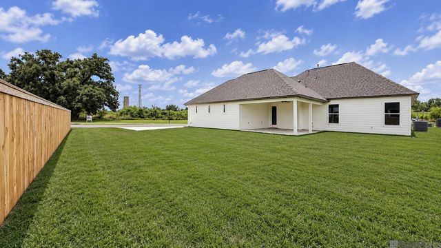 7025 Ardennes Dr, Baton Rouge, LA 70820