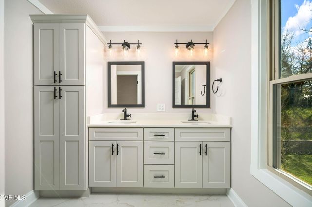 369 Wilson Knob View, Jonesborough, TN 37659