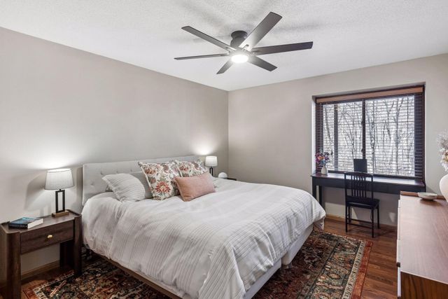 1811 Yuma Lane N, Plymouth, MN 55447