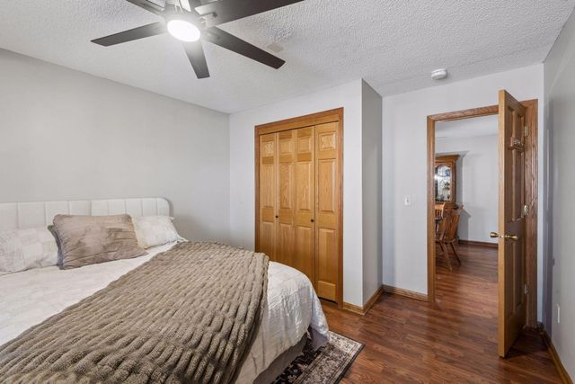 1811 Yuma Lane N, Plymouth, MN 55447