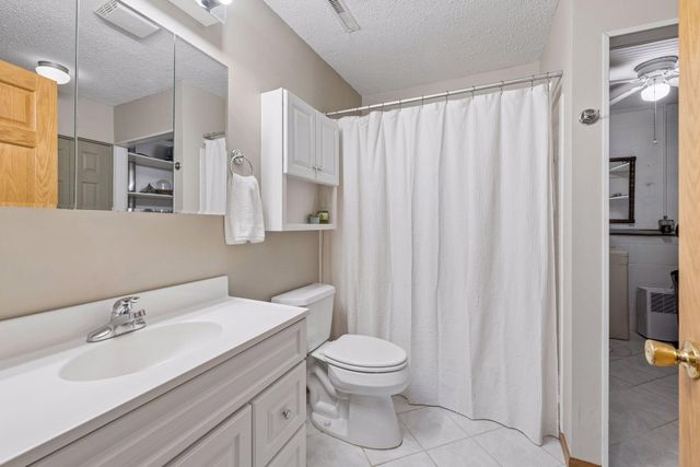 1811 Yuma Lane N, Plymouth, MN 55447