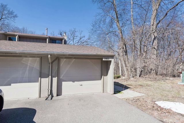 1811 Yuma Lane N, Plymouth, MN 55447